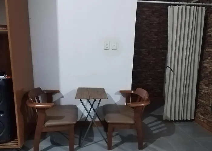 R & J Homestay In Naga Cebu