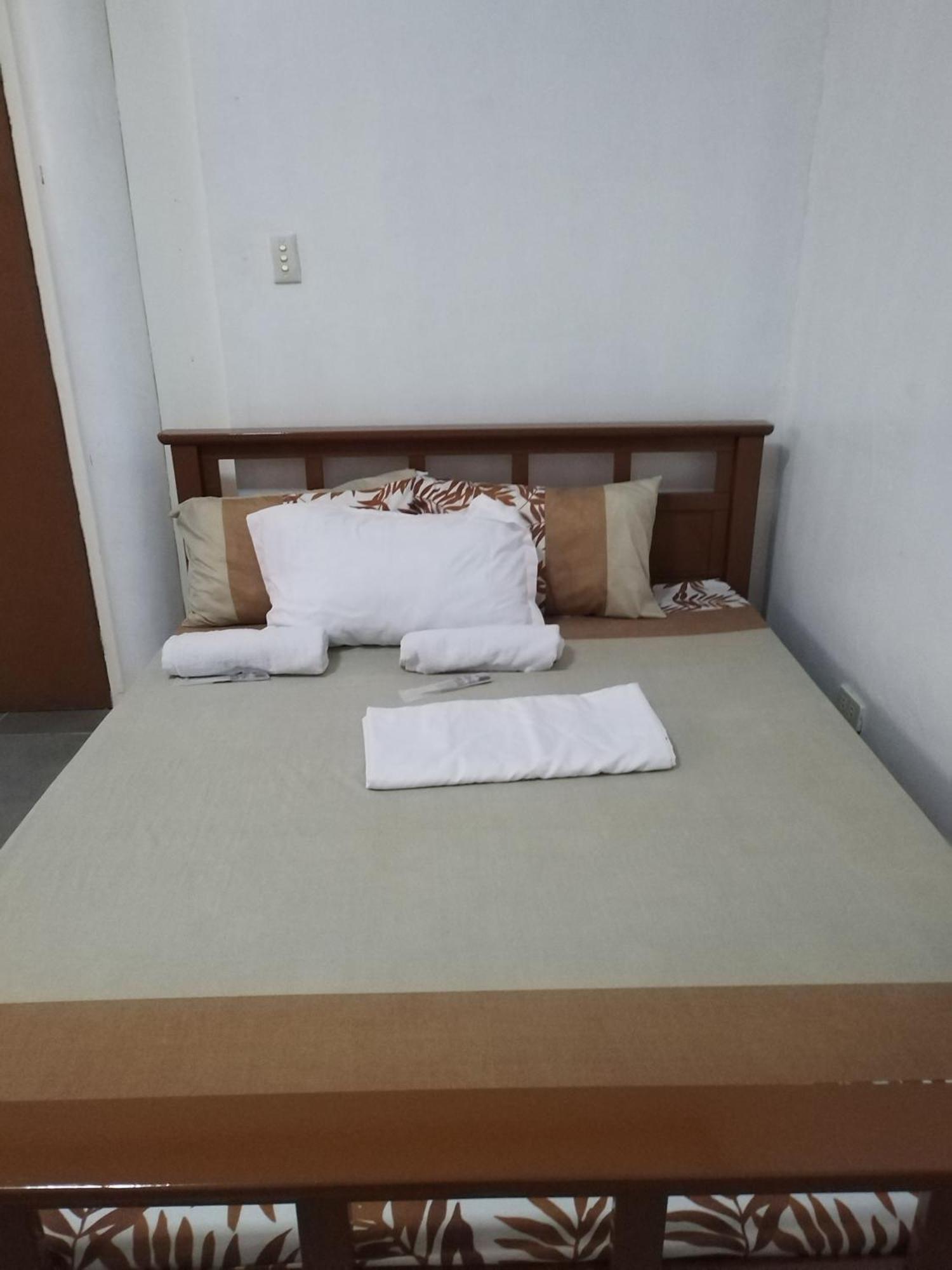 Homestay R & J In Naga Cebu